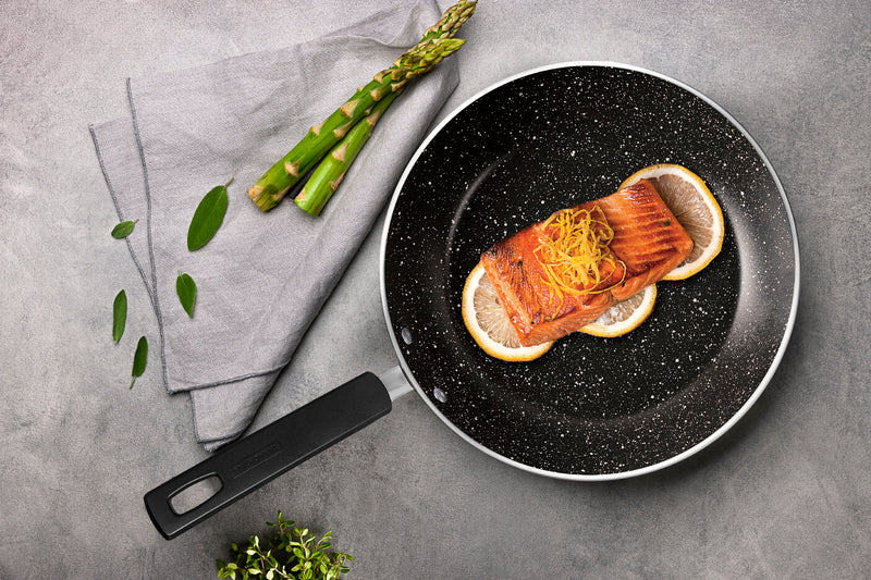 Tramontina Sicília Black Aluminum Frying Pan with Interior and Exterior Starflon Excellent Coating 26 cm 1,8 L