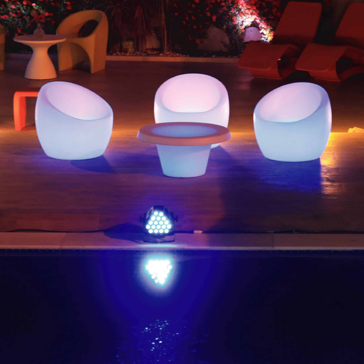 Cona Lumiere center Table