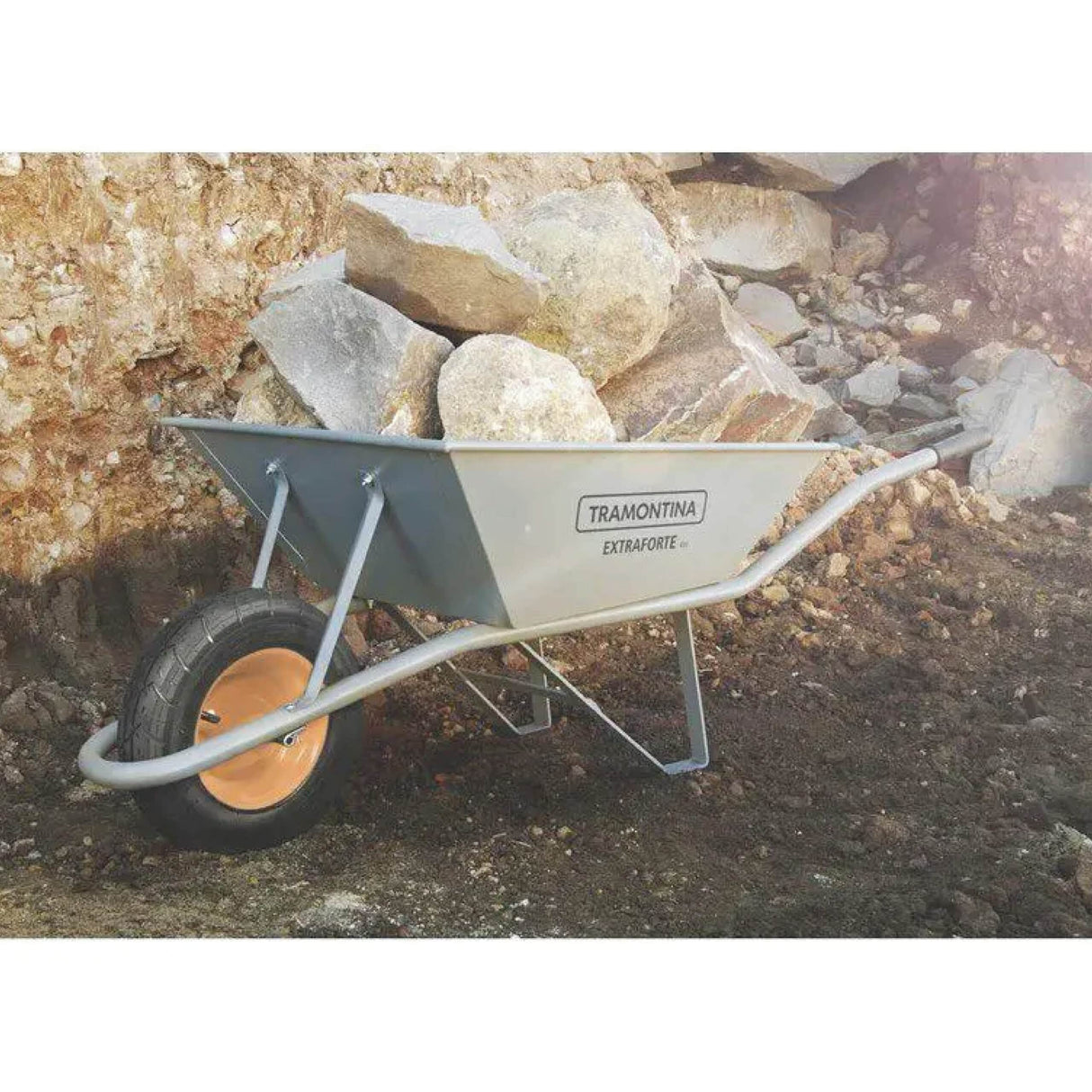 Tramontina Wheelbarrow Extraforte with Gray Metal Heavy-duty Bucket 65L Metallic Handle and Pneumatic Tire