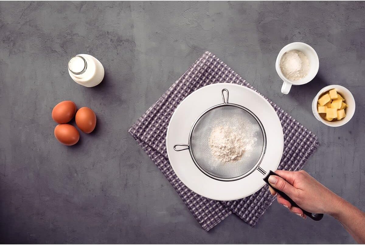 Tramontina Utilità 17 cm Stainless-Steel Sieve with Black Polypropylene Handle