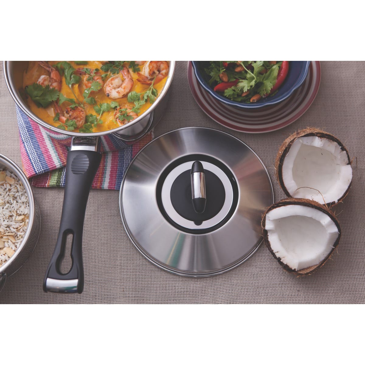 Tramontina Solar Bakelite stainless steel saucepan with lid, long handle and tri-ply base, 24 cm 4.7 L