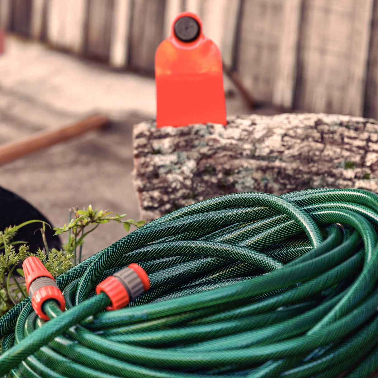 Tramontina 20m Flex Garden Hose in Green with 3-Layers PVC Fiber and Braided Polyester Cord with Thread Connectors and Sprayer