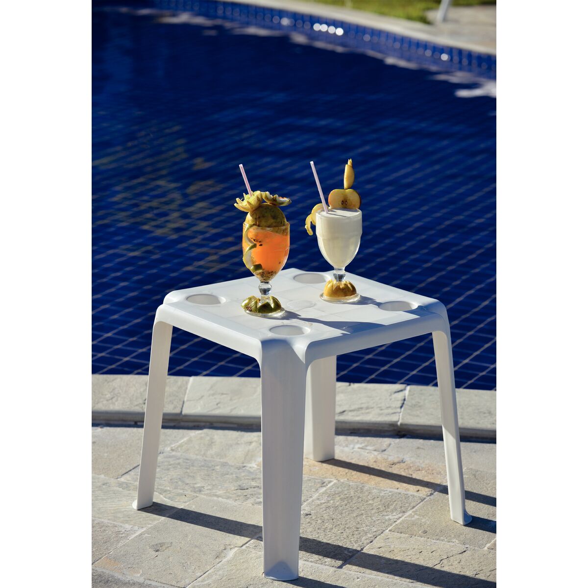 Tramontina Peruíbe White Polypropylene Side Table
