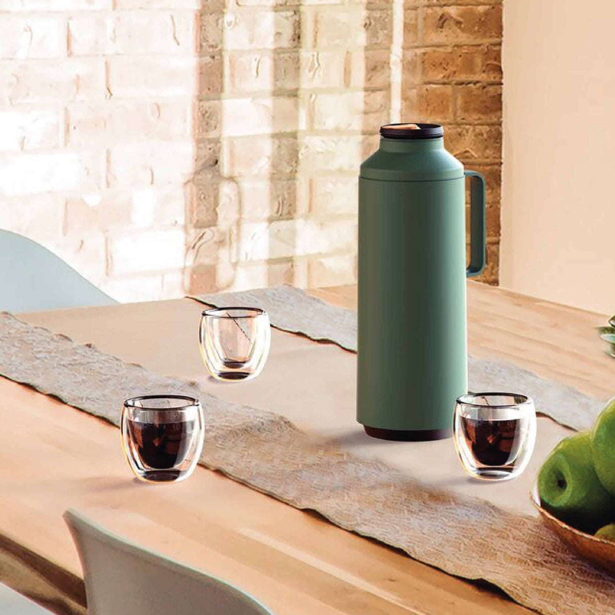 Tramontina Exata Green Plastic Thermal Beverage Dispenser with 1 Liter Glass Liner and Plastic Lid