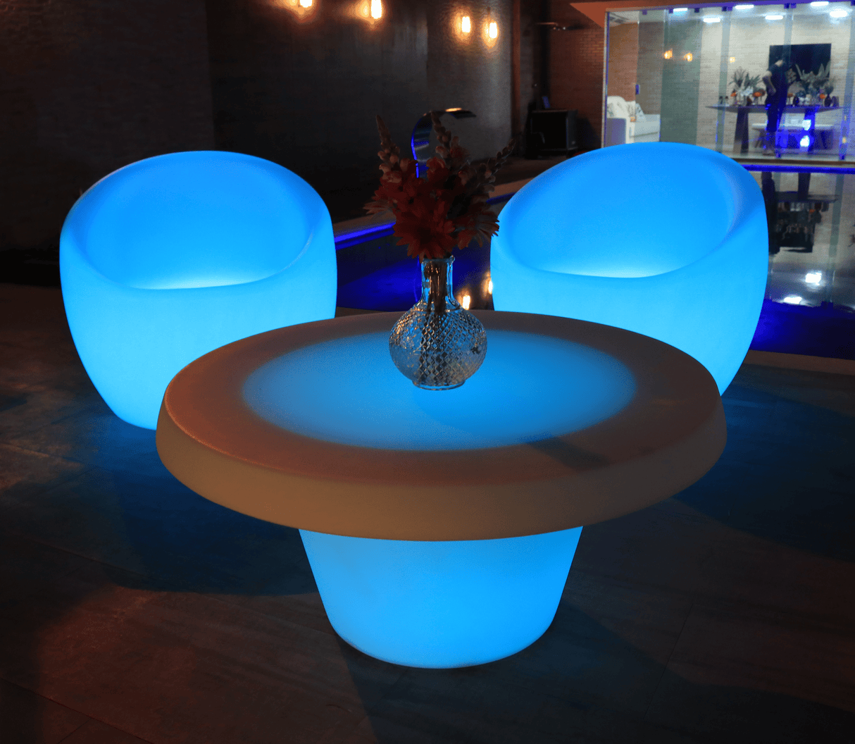 Cona Lumiere center Table