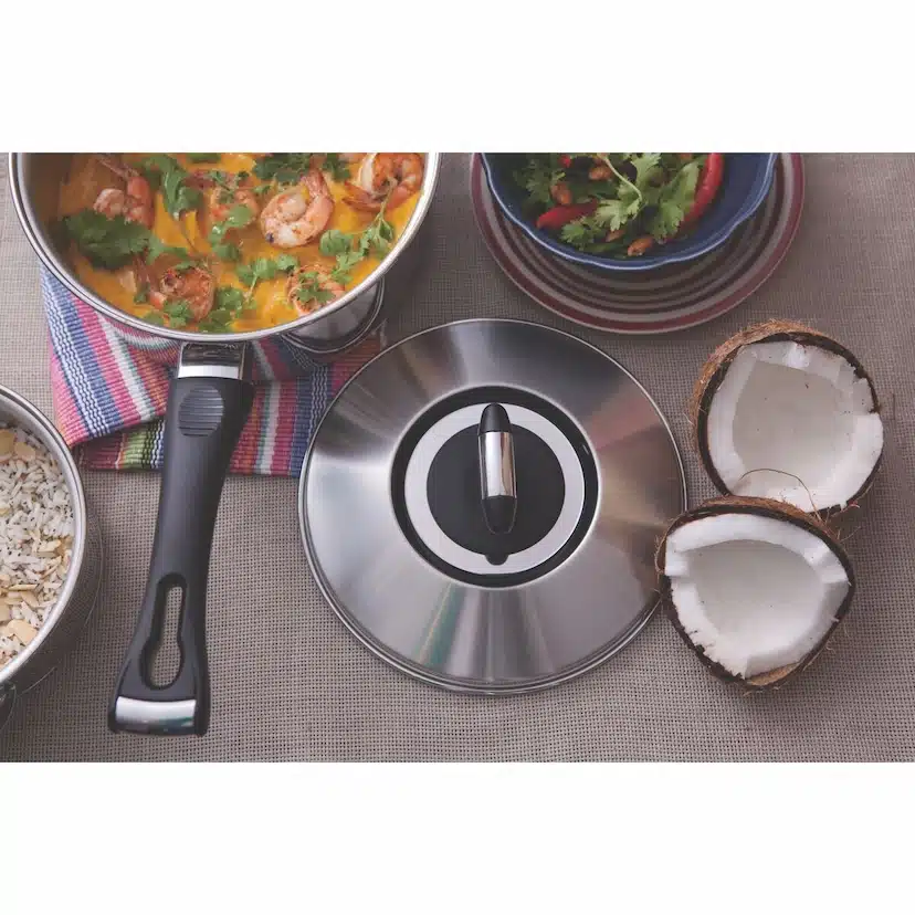 Tramontina Solar Bakelite stainless steel saucepan with lid, long handle and tri-ply base, 20 cm 2.9 L