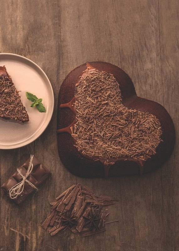 Tramontina Brasil 24cm 1.1L Red Heart Shaped Aluminum Cake Mold with Starflon Max PFOA Free Nonstick Coating