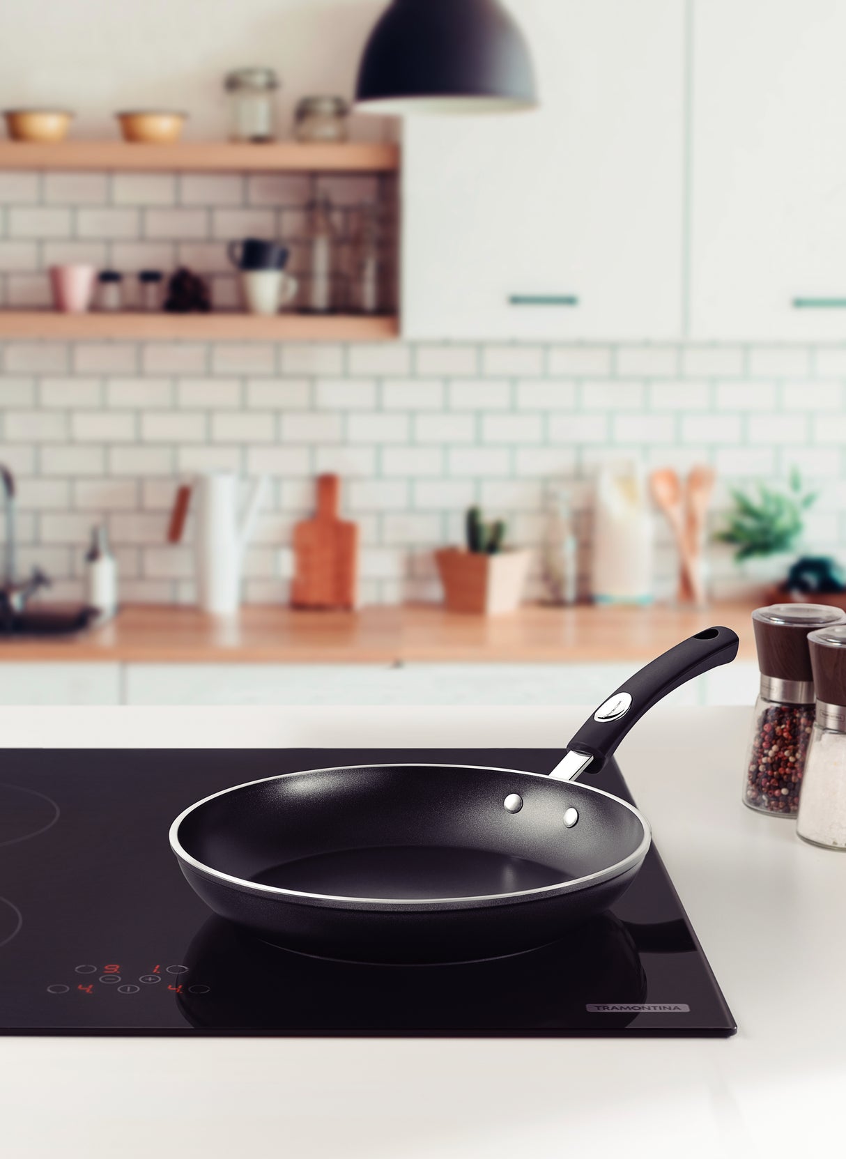 Tramontina Mônaco Induction Aluminum Frying Pan with Black Interior and Exterior Starflon Premium Nonstick Coating, 26 cm, 2 L