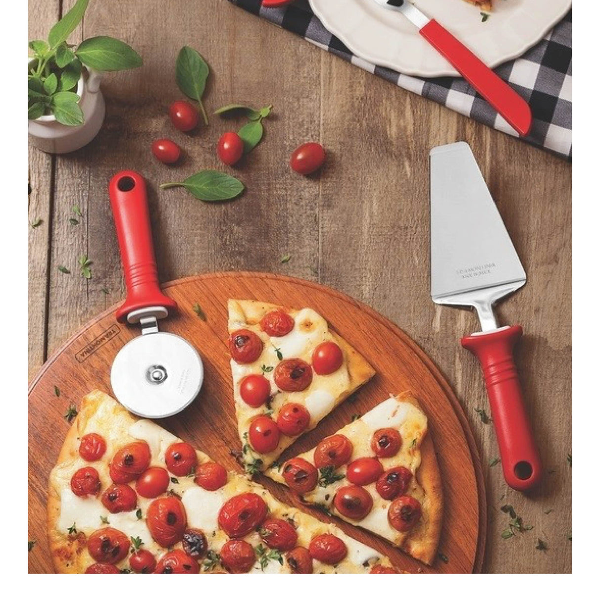 Pizza cutter