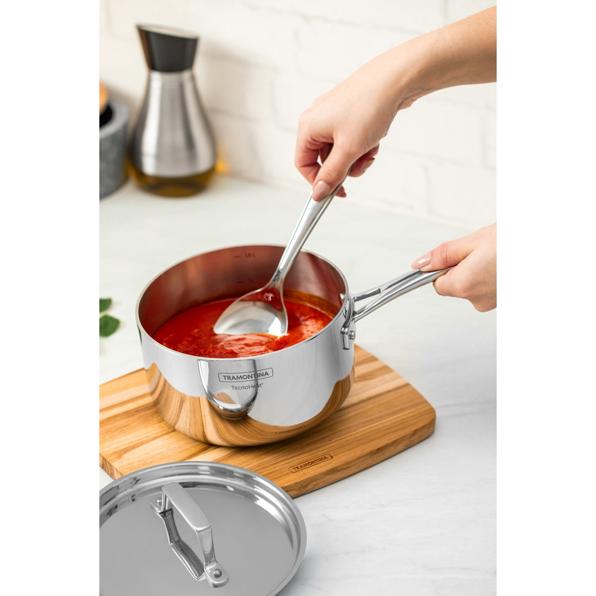 Tramontina Grano 16 cm 1,7 L stainless steel saucepan with tri-ply body, lid and long handle