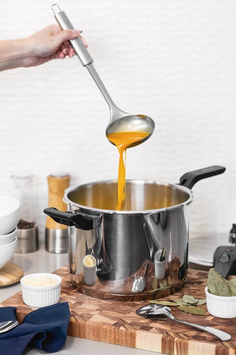 Tramontina Brava Pressure Cooker in Stainless Steel with Triple Bottom 22 cm 6 L