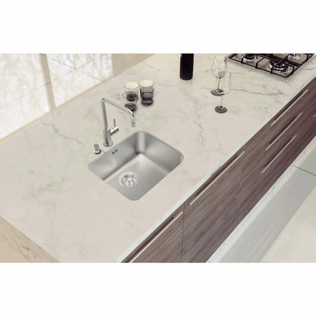 حوض مطبخ ترامونتينا دورا 40×34 سم 40 BL R6 من الفولاذ المقاوم للصدأ بلمسة نهائية ساتان مع صمام عادم ومصفاة