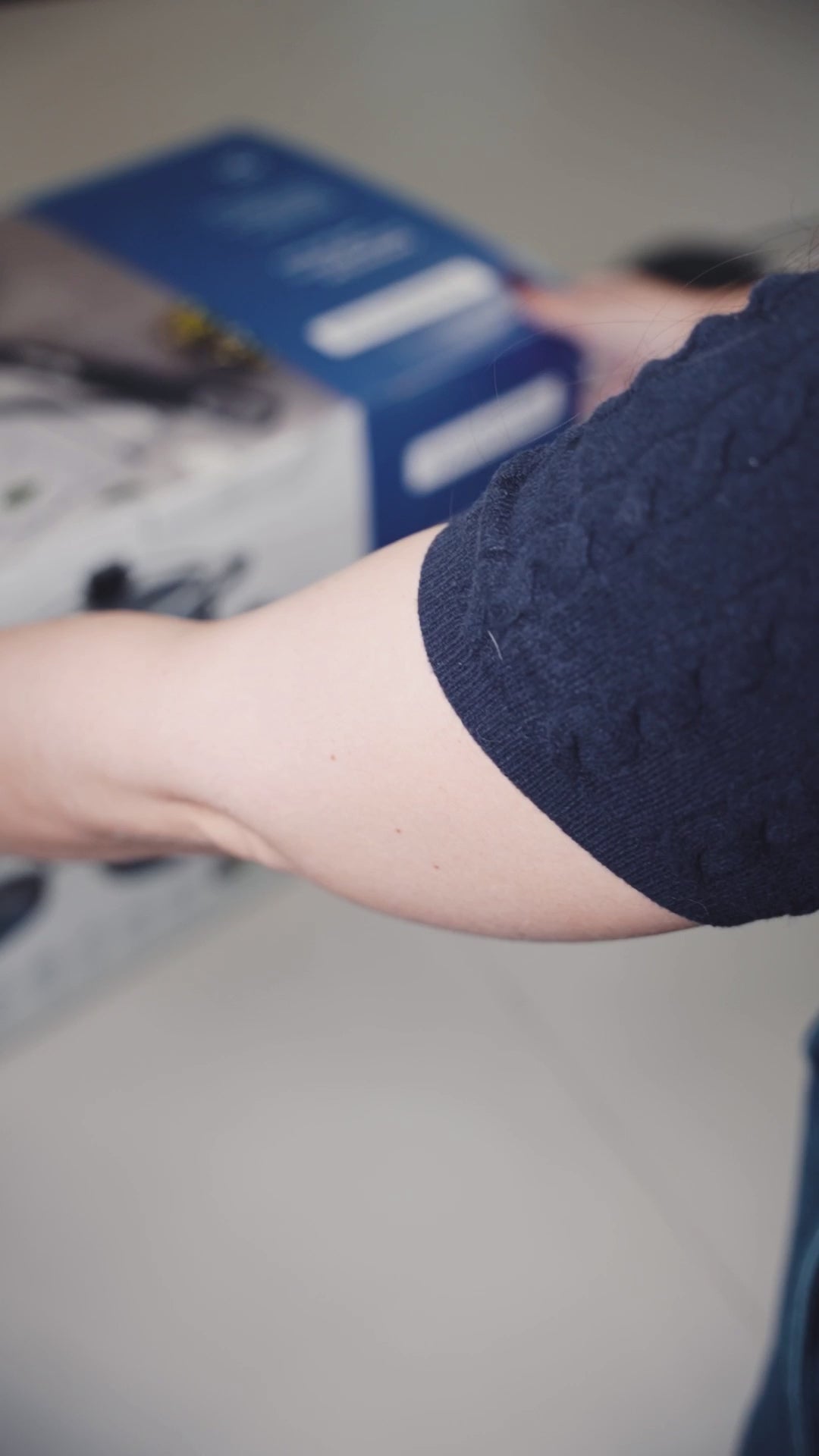 طقم أواني طهي ترامونتينا من الألومنيوم الأزرق، 9 قطع، مع طلاء ستارفلون ماكس غير اللاصق الداخلي والخارجي